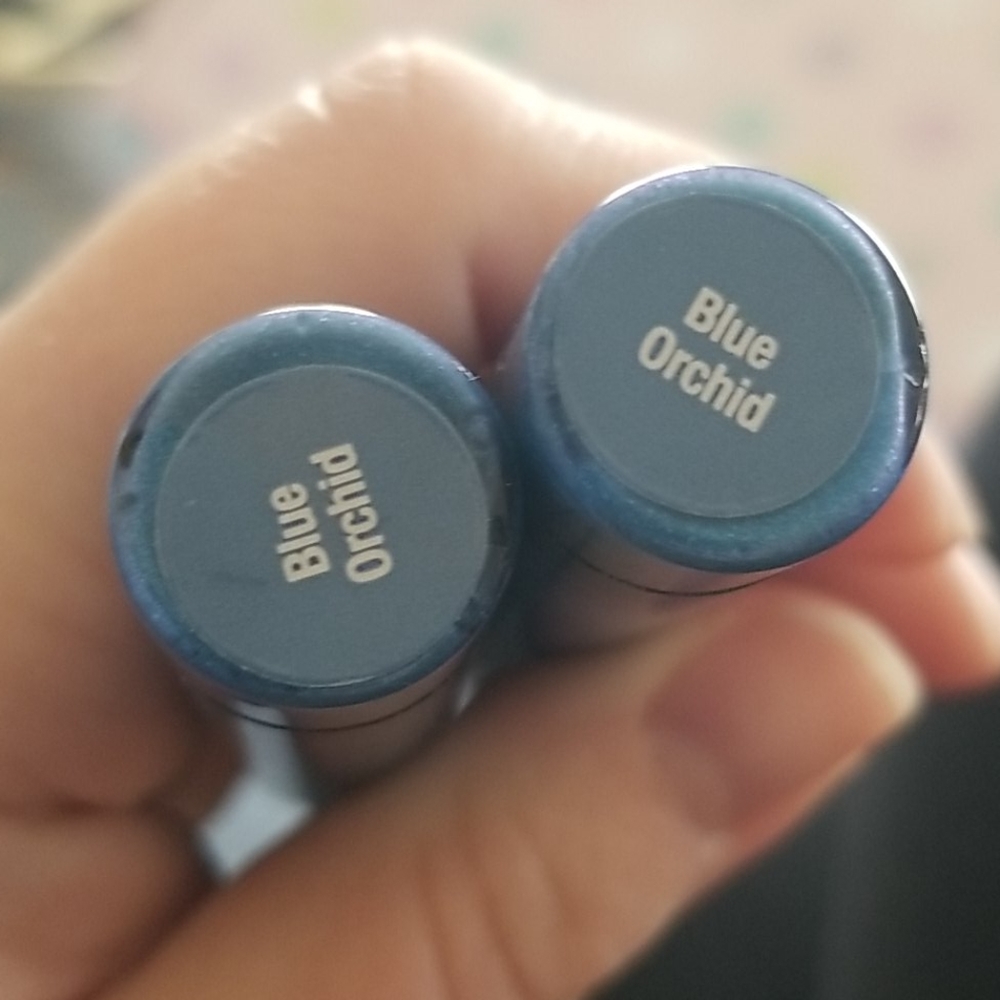 LipSense Limited Edition Blue Orchid Gloss
